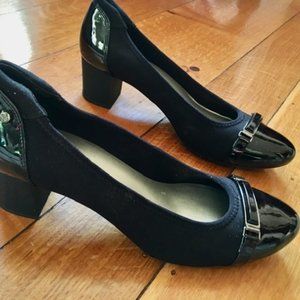 Black patent leather and neoprene pumps!
